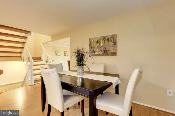 Gaithersburg, MD 20878,904 CURRY FORD LN