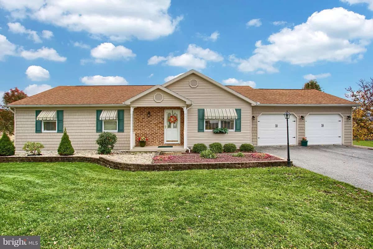 Carlisle, PA 17015,3 FOX HOLLOW LN