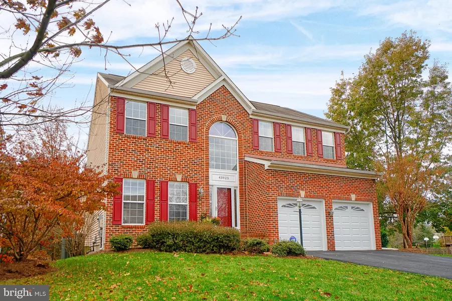 43925 CHAMPIONSHIP PL, Ashburn, VA 20147