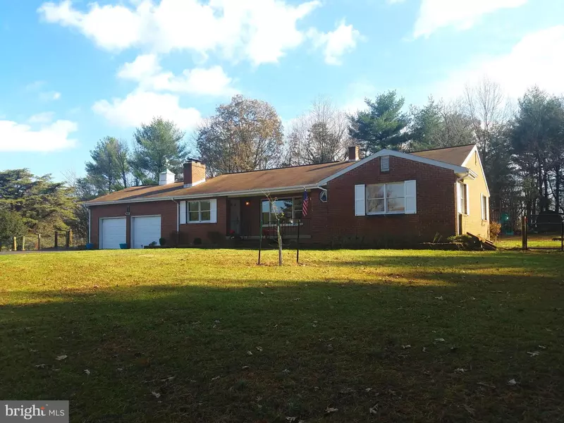 2118 MOUNTAIN LAKE, Hedgesville, WV 25427