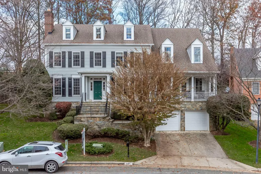 6815 RANNOCH RD, Bethesda, MD 20817