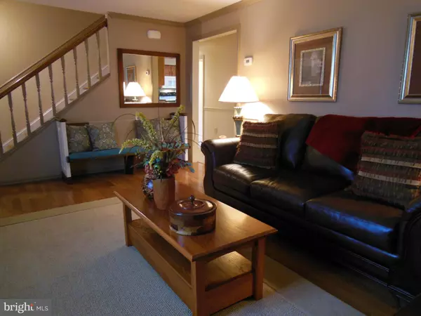 Martinsburg, WV 25401,908 HICKORY CT