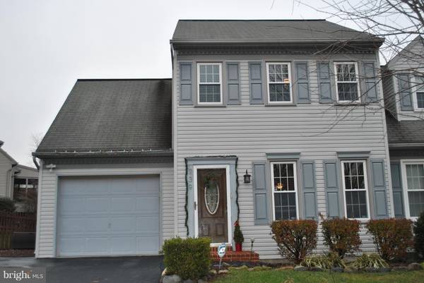 739 FIELDSTONE LN, Elizabethtown, PA 17022