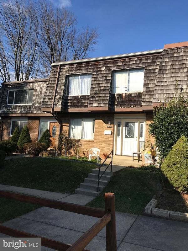 500 W DEER PARK RD #17-F, Gaithersburg, MD 20877