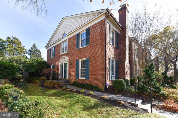 6189 WELLINGTON COMMONS DR, Alexandria, VA 22310