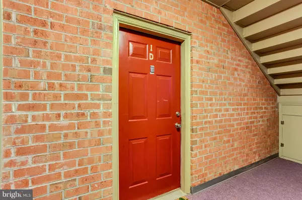 Glen Burnie, MD 21061,202 JUNEBERRY WAY #1D