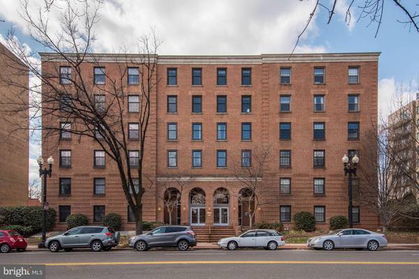 2828 WISCONSIN AVE NW #110, Washington, DC 20007