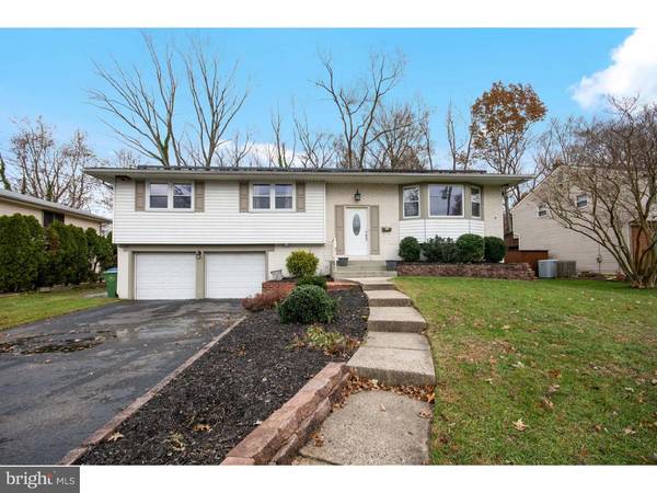 48 IVY LN, Cherry Hill, NJ 08002