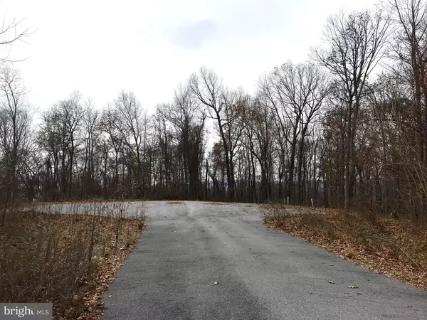 Hedgesville, WV 25427,17 RUGGED TRAIL