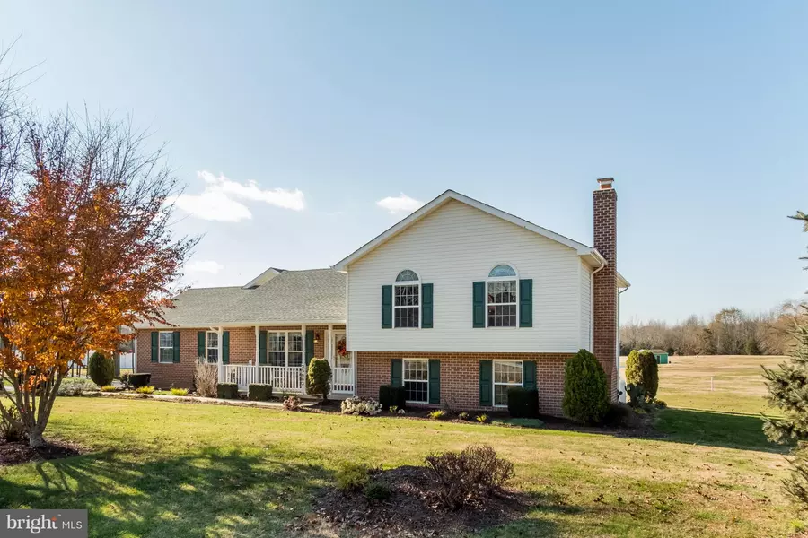 35663 GOLF COURSE DR, Mechanicsville, MD 20659