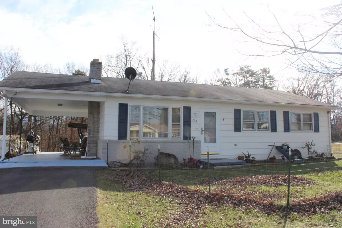 Moorefield, WV 26836,108 CALENDONIA DR