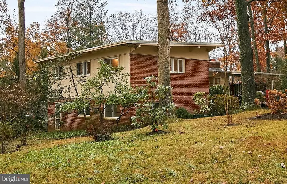 3404 BARGER DR, Falls Church, VA 22044