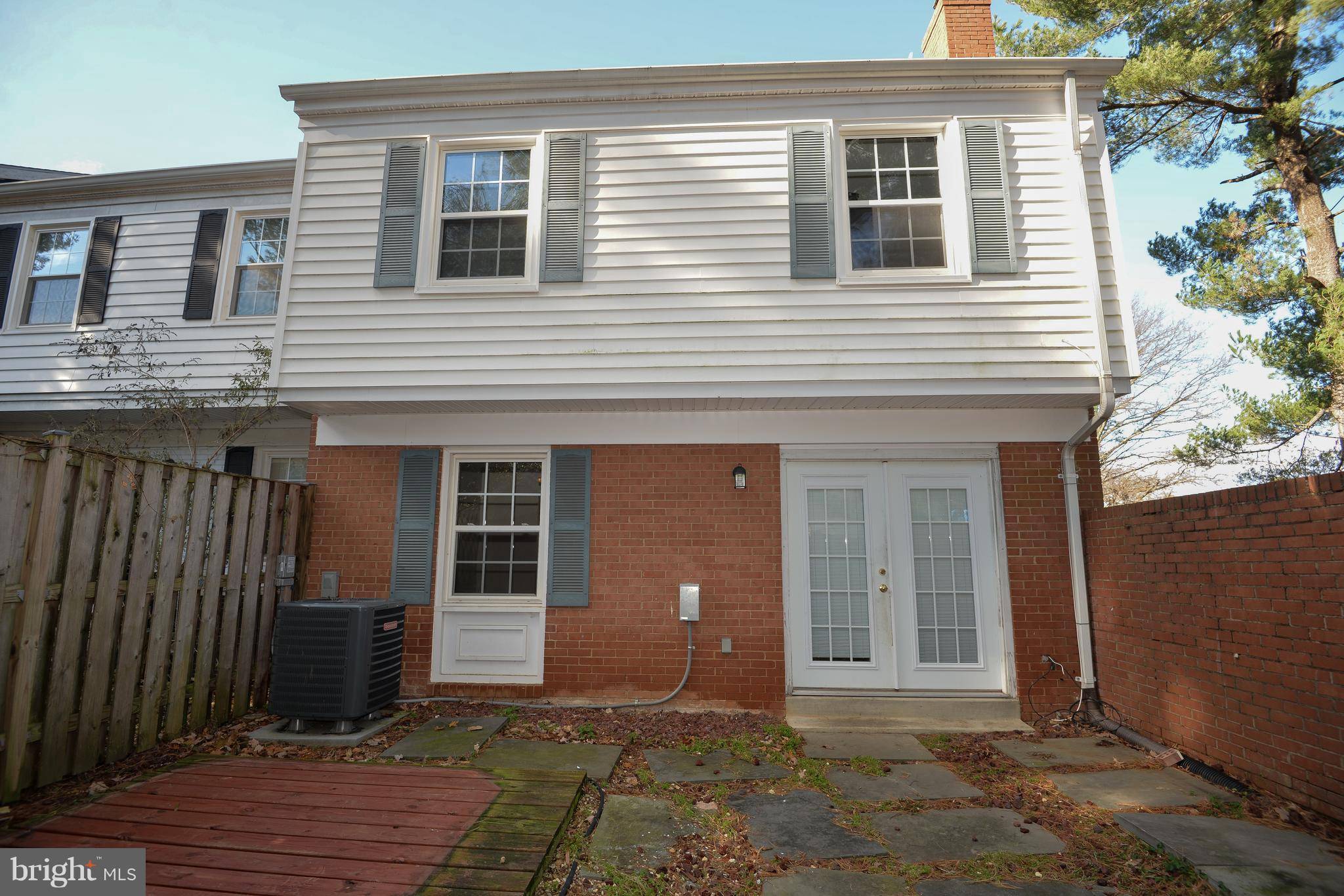 Gaithersburg, MD 20878,23 LONGMEADOW DR