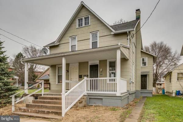 105 S POPLAR ST, Elizabethtown, PA 17022