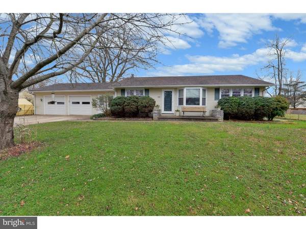 112 MAPLE AVE, Bordentown, NJ 08505