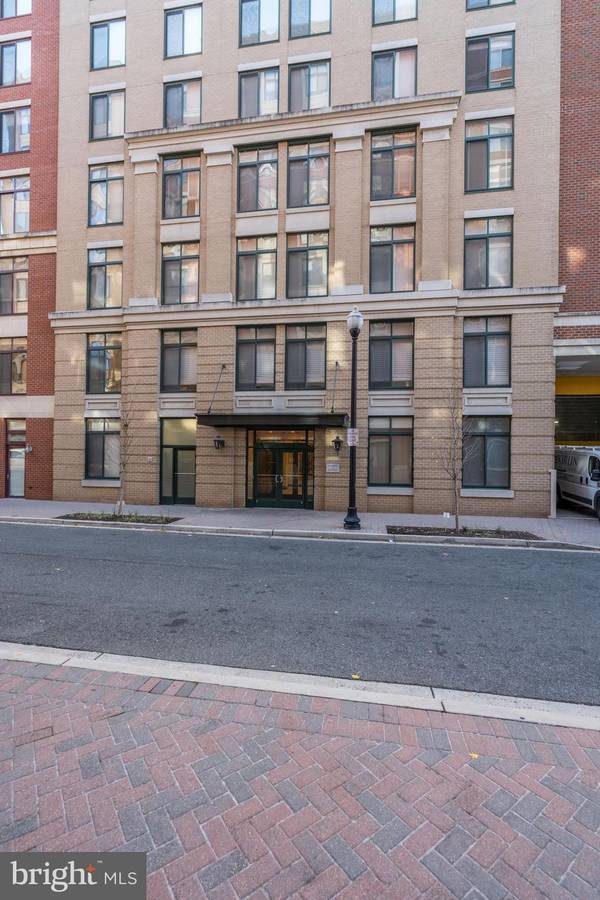 1205 N GARFIELD ST #411, Arlington, VA 22201