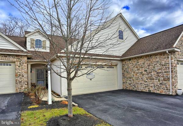 17 PFAUTZ CIR, Elizabethtown, PA 17022