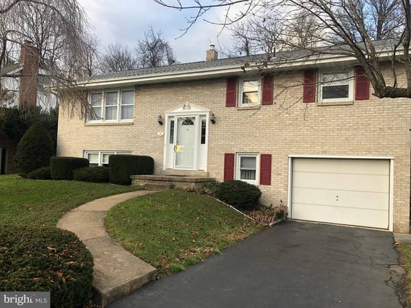 11 CRAIG DR, Reading, PA 19606