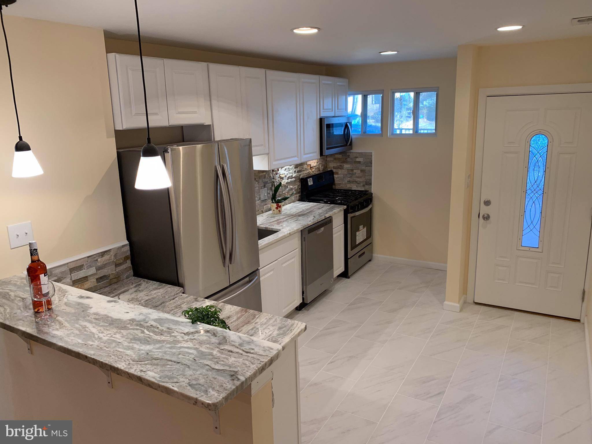 Landover, MD 20785,7632 NORMANDY RD
