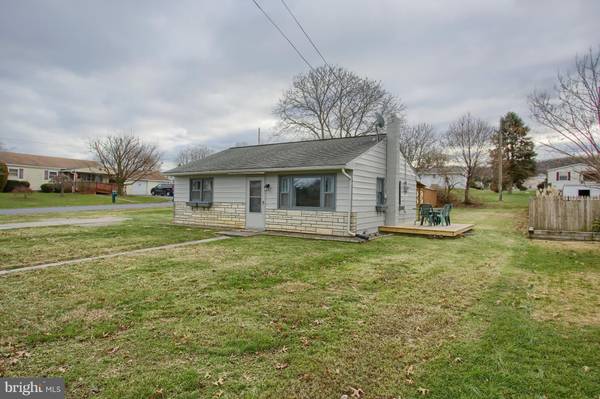 103 SUNSET AVE, Blandon, PA 19510