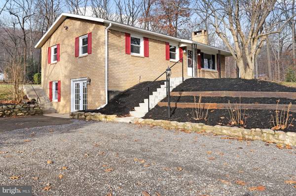 5371 CHARLESTOWN RD, Mercersburg, PA 17236