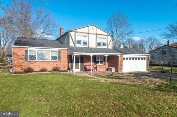 53 FRANCIS MEYERS RD, Doylestown, PA 18901