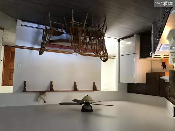 Gibbstown, NJ 08027,357 MEMORIAL AVE