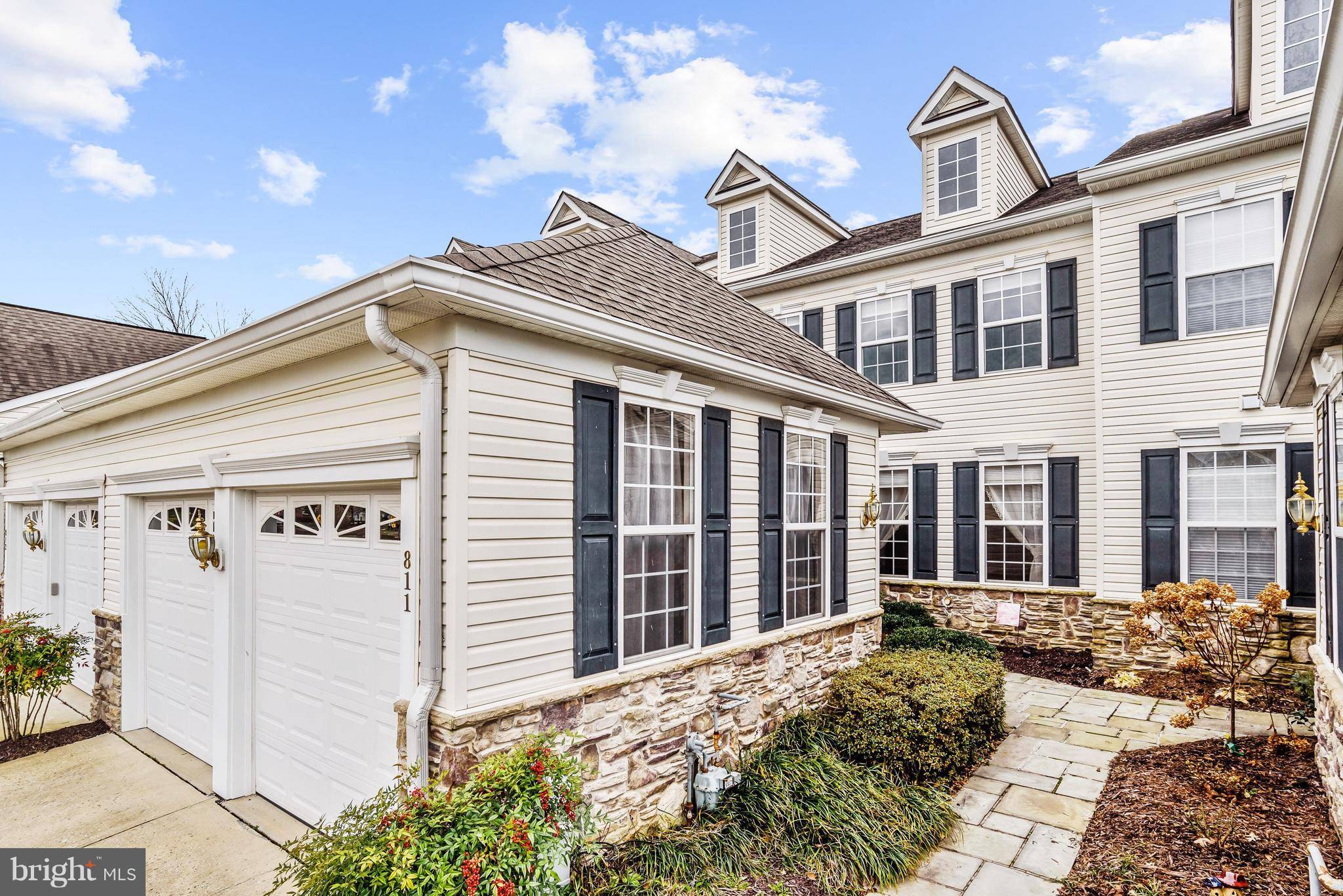 811 QUARTZ FLAKE CT, Odenton, MD 21113