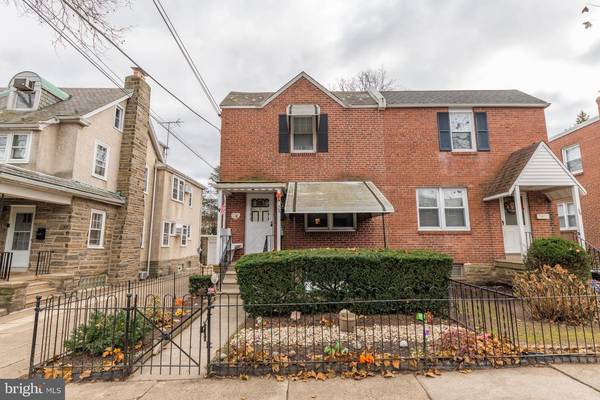 38 WOODALE RD, Philadelphia, PA 19118