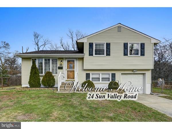 24 SUN VALLEY RD, Hamilton Square, NJ 08690