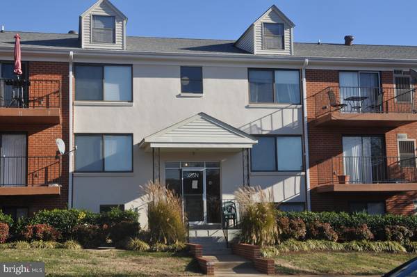 125-N CLUBHOUSE DR SW #9, Leesburg, VA 20175