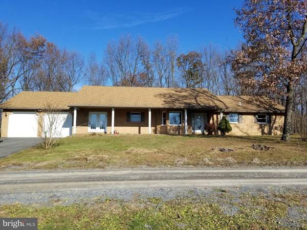 526 SUGAR HOLLOW RD, Berkeley Springs, WV 25411