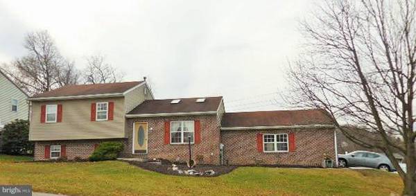 York, PA 17406,2864 GLEN HOLLOW DR