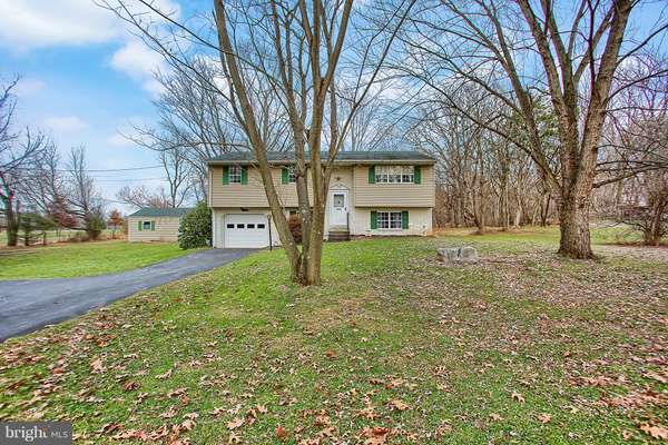 Carlisle, PA 17015,567 GREASON RD