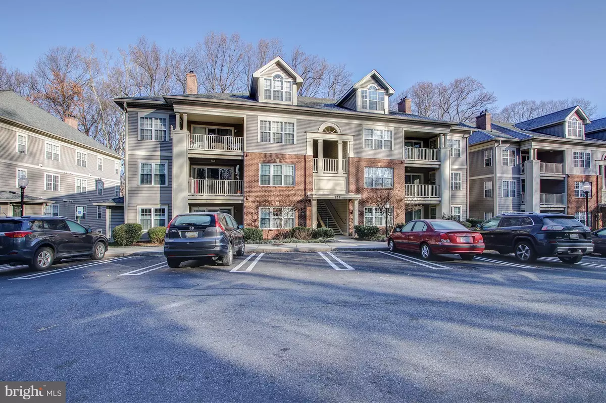 Gaithersburg, MD 20878,121 TIMBERBROOK LN #202