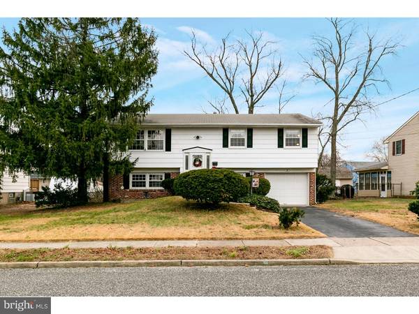 27 EVERGREEN LN, Burlington Township, NJ 08016