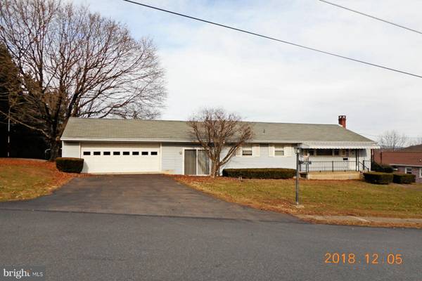 104 HIGH ST, Pine Grove, PA 17963