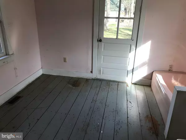 Elmer, NJ 08318,110 ELMER ST