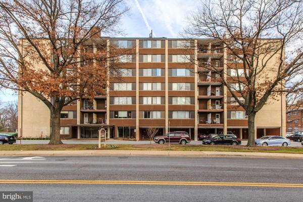 4401 LEE HWY #29, Arlington, VA 22207