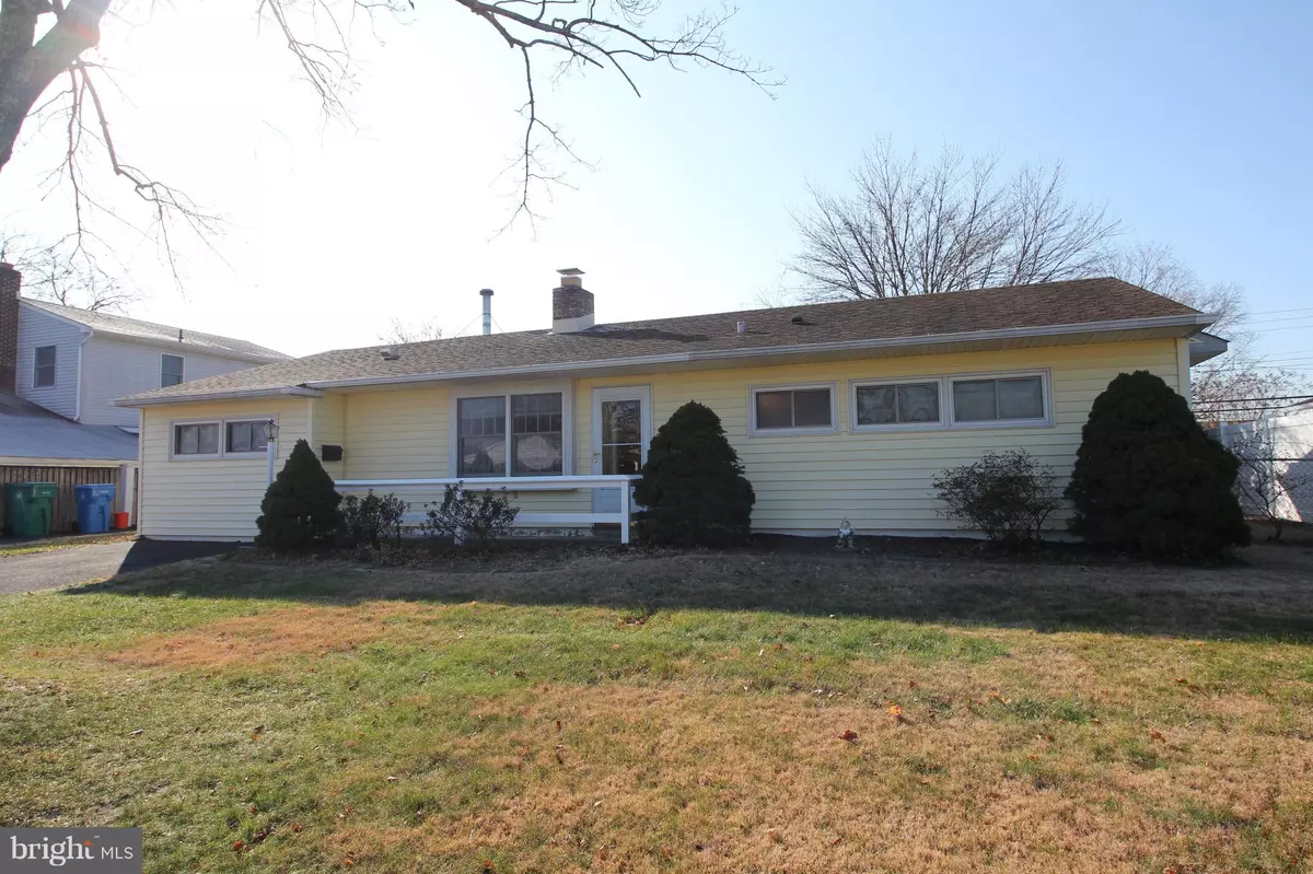 Levittown, PA 19055,33 GRACEFUL LN