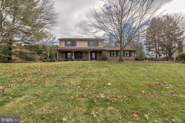 2463 HEPPLEWHITE DR, York, PA 17404