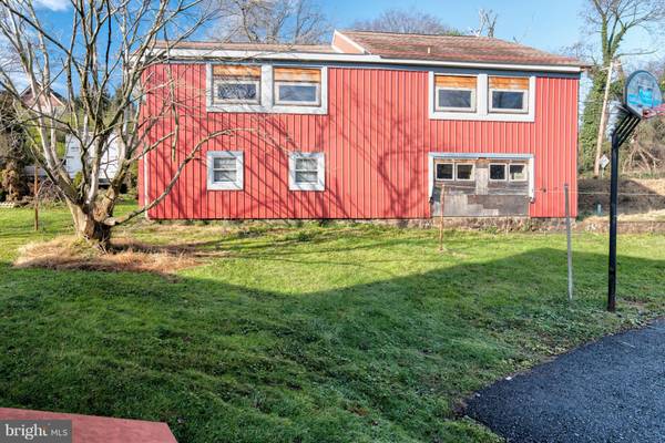 593 LIMERICK CENTER RD, Royersford, PA 19468