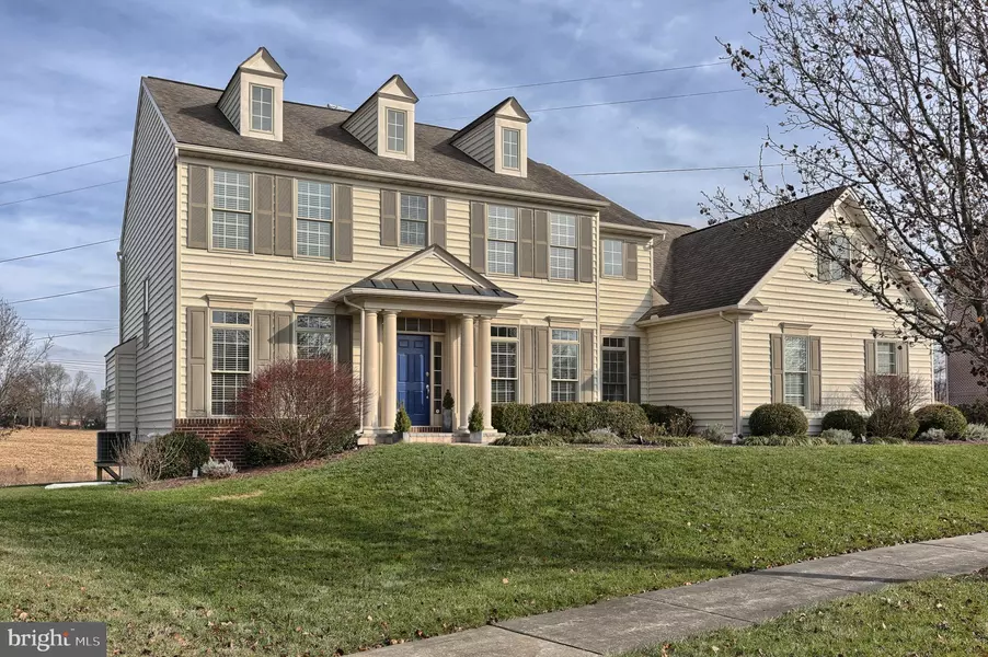 1144 CHADWICK CIR, Hummelstown, PA 17036