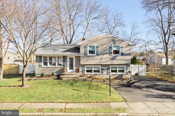 22 OVERTON RD, Hamilton, NJ 08690