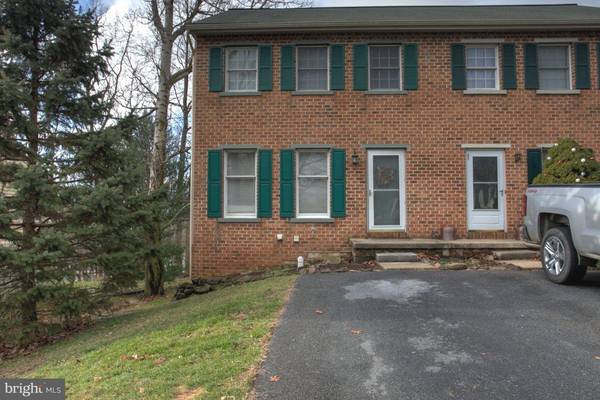 554 MOUNT GRETNA RD, Elizabethtown, PA 17022