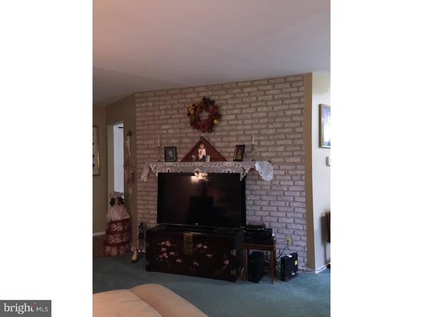 Mount Laurel, NJ 08054,303A MULBERRY CV