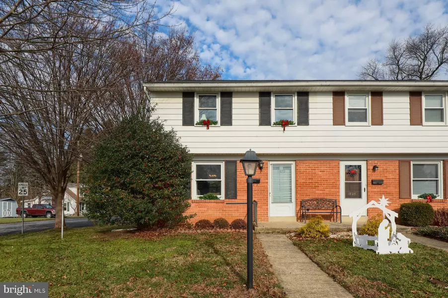 1829 HEMLOCK RD, Lancaster, PA 17603