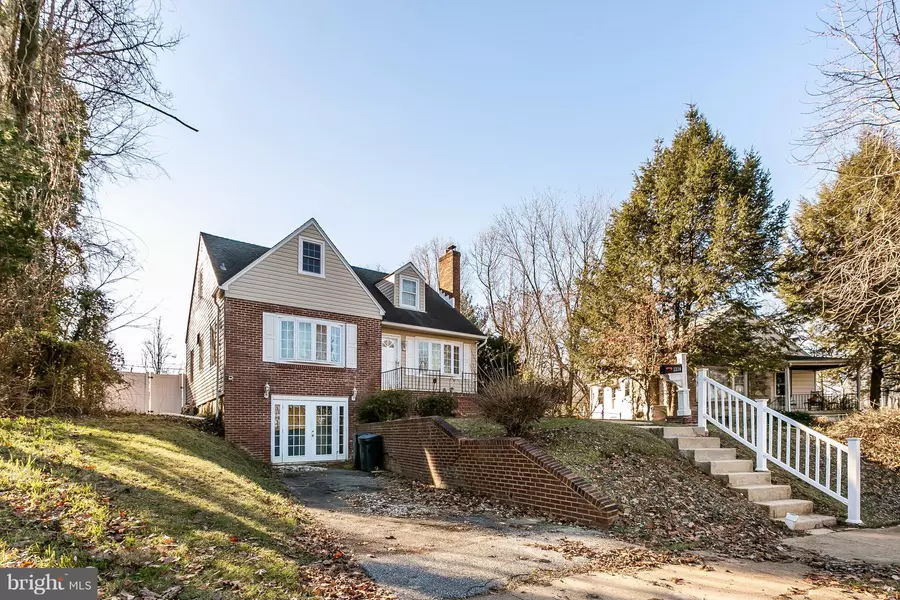 2224 SOUTHLAND RD, Baltimore, MD 21207