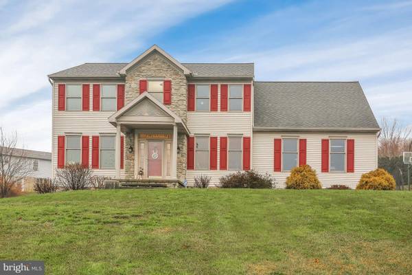 40 BRIAR ROSE TRL, Elizabethtown, PA 17022