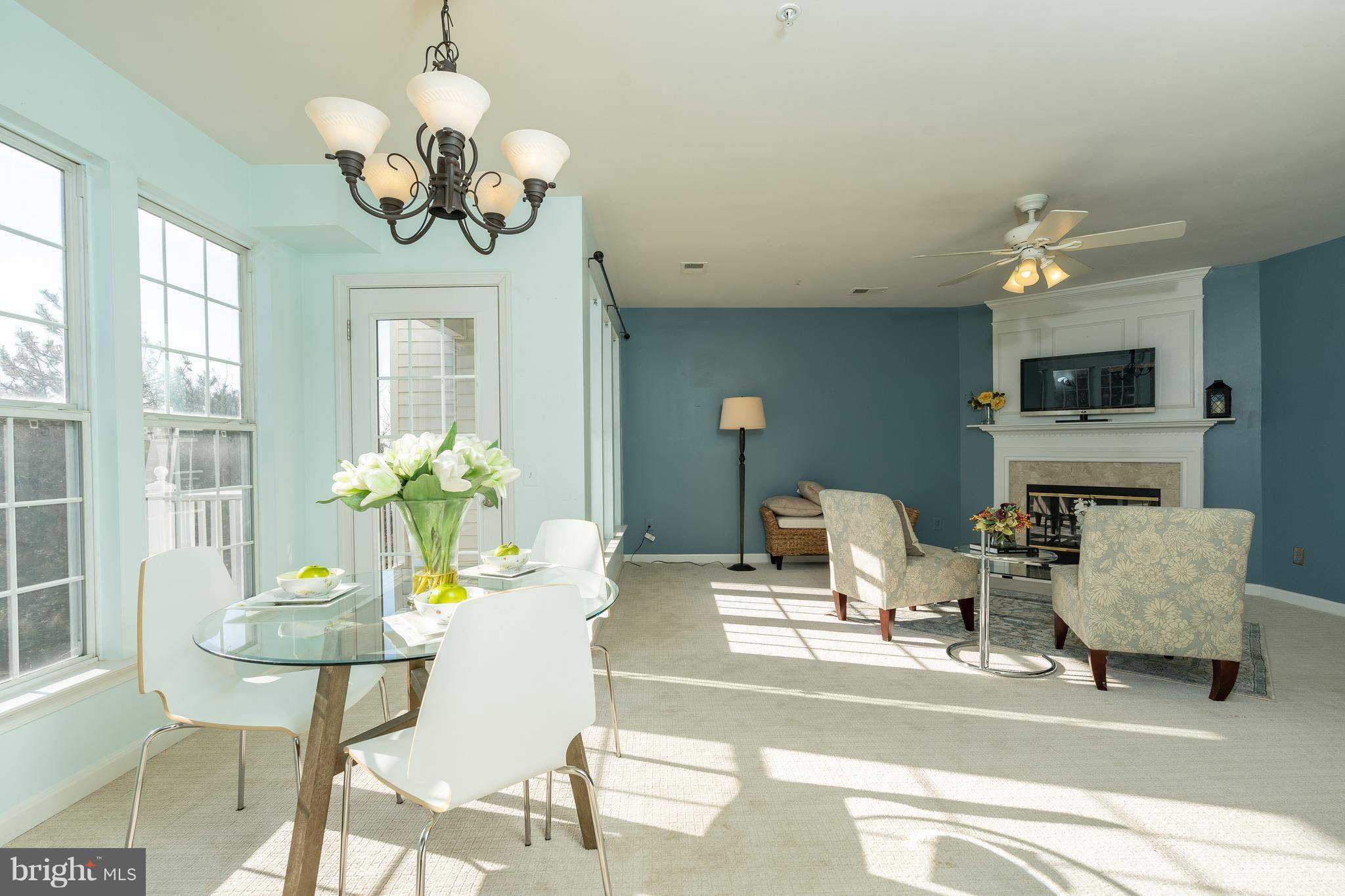 Fairfax, VA 22033,12779 FAIR CREST CT #6-302